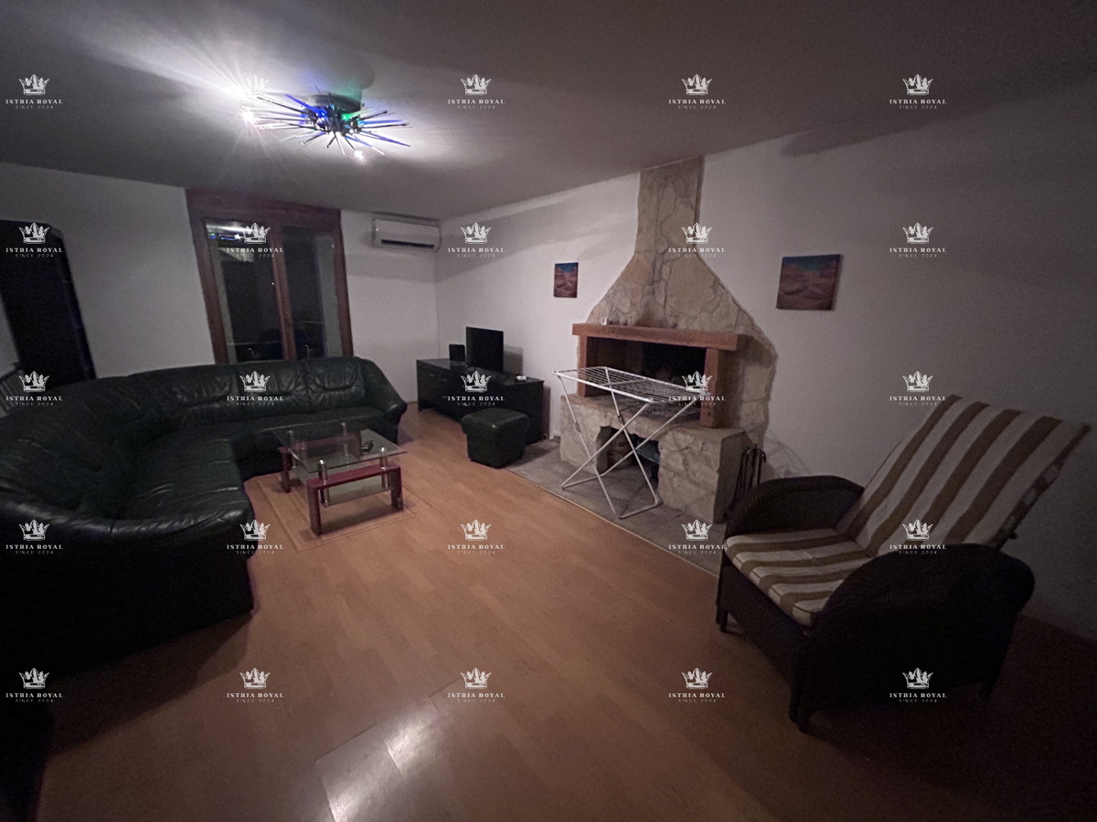 Istria, Buie, due appartamenti, 50 m2 + 100 m2, 4 camere da letto, due soggiorni