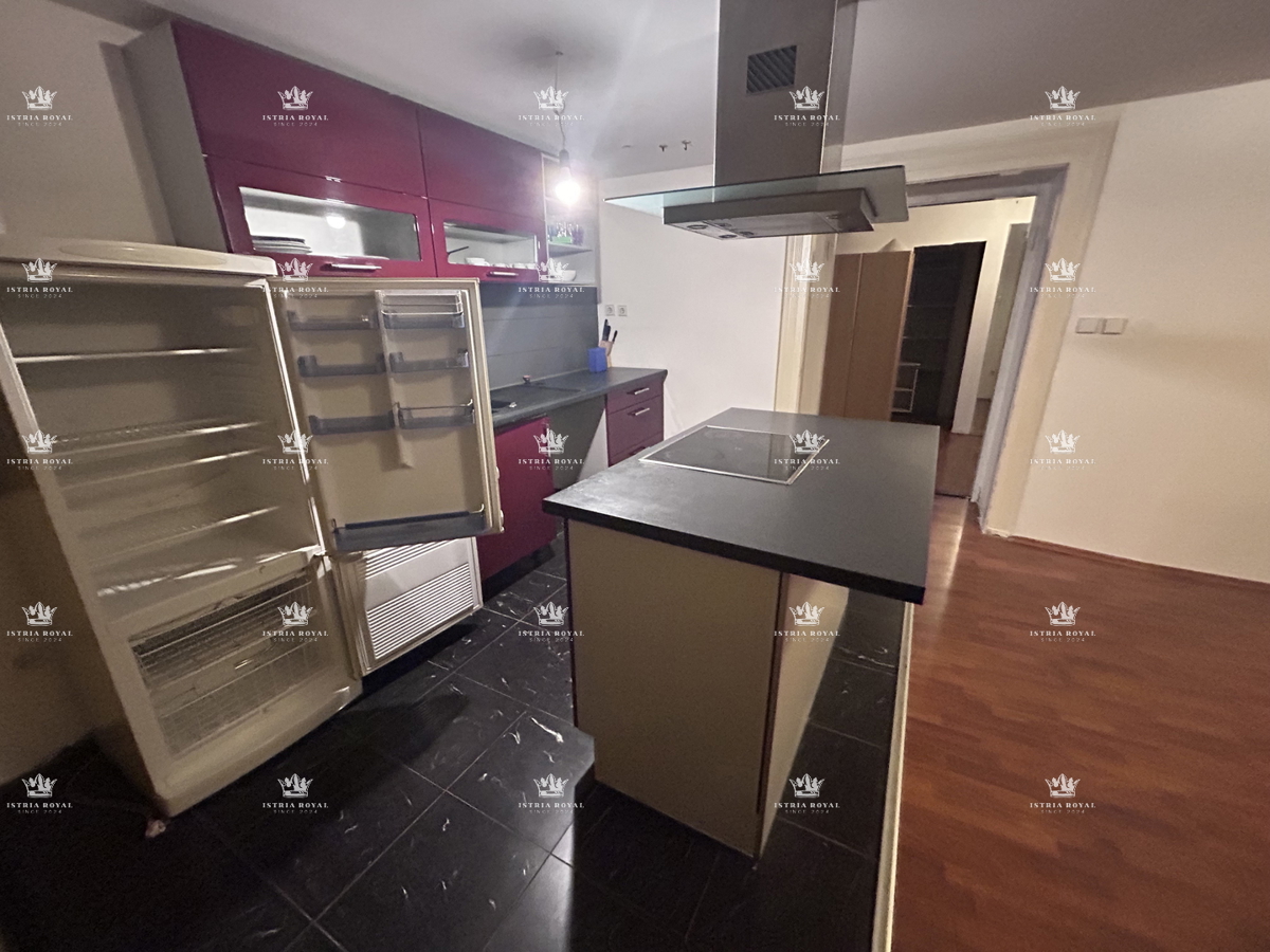 Istria, Buie, due appartamenti, 50 m2 + 100 m2, 4 camere da letto, due soggiorni