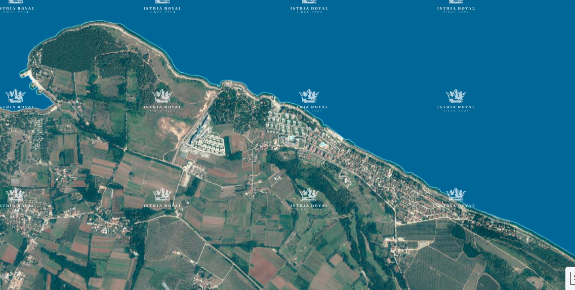 Istria, Crveni Vrh, terreno edificabile 630 m2, tutte le infrastrutture, vista mare