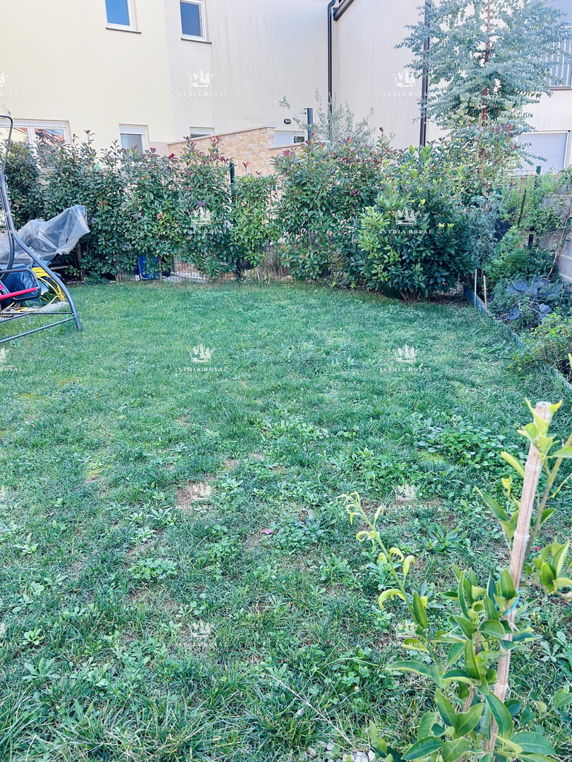 In vendita appartamento spazioso a Taro – 75 m² + 150 m² terrazza e giardino