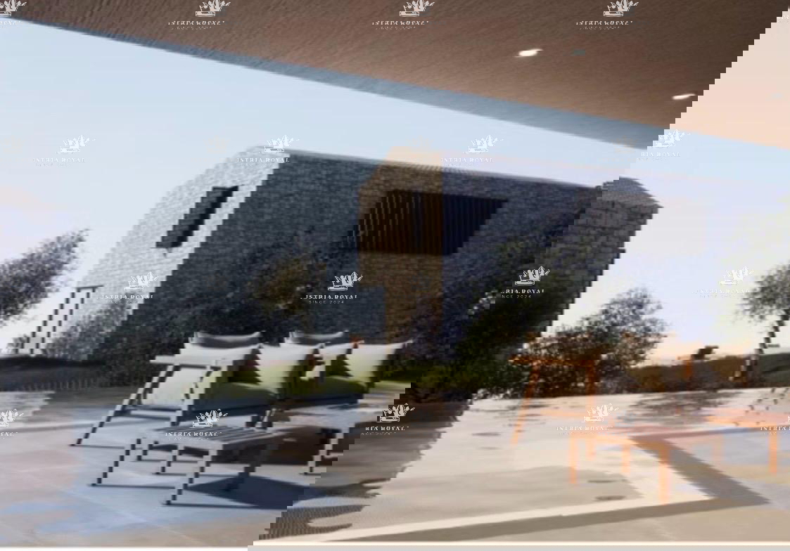 Istra, vicino a Oprtlja, Kalegarići, terreno edificabile di 3042 m2 per 4 ville, tutta l'infrastruttura nelle immediate vicinanze, posizione eccellente