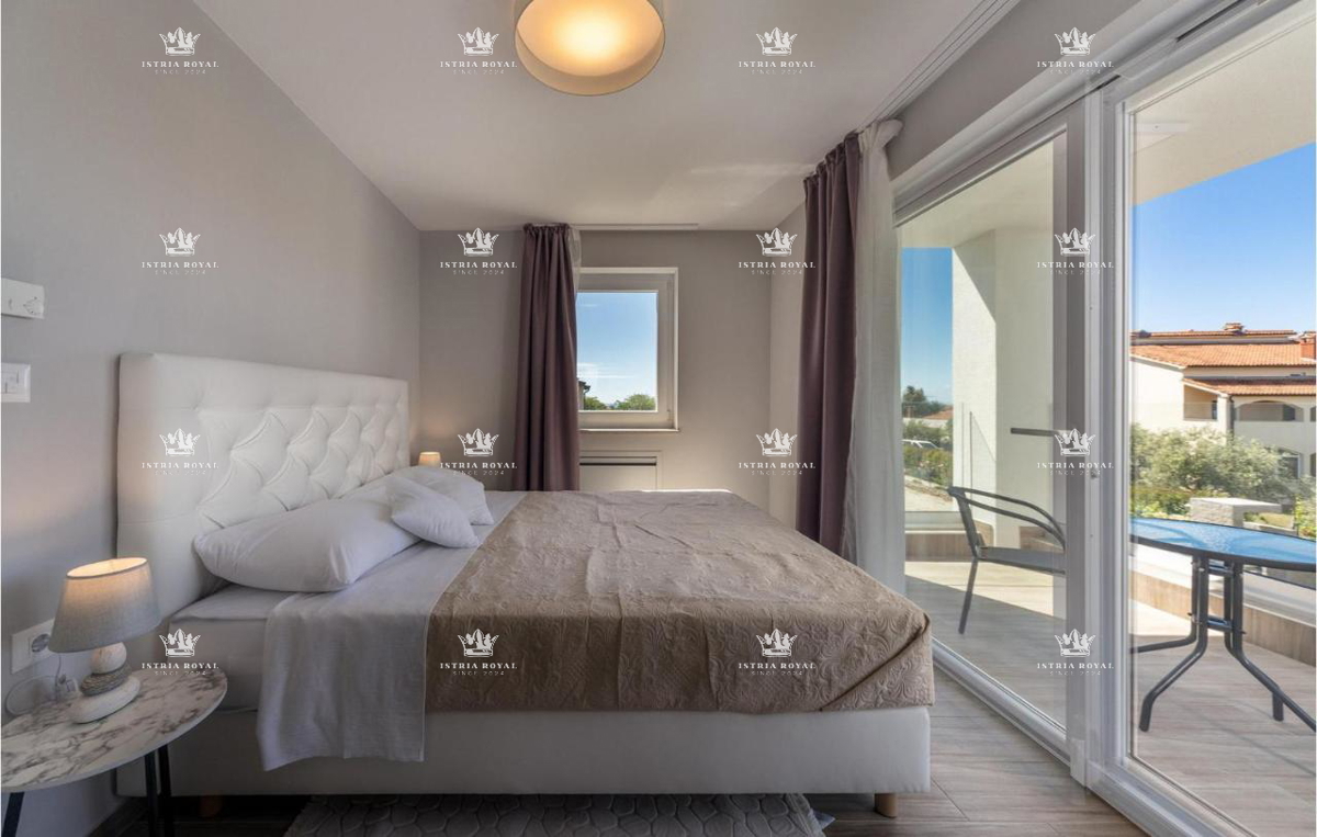 Istria, Poreč, vendita di una lussuosa villa vicino al mare, affitto turistico, investimento.