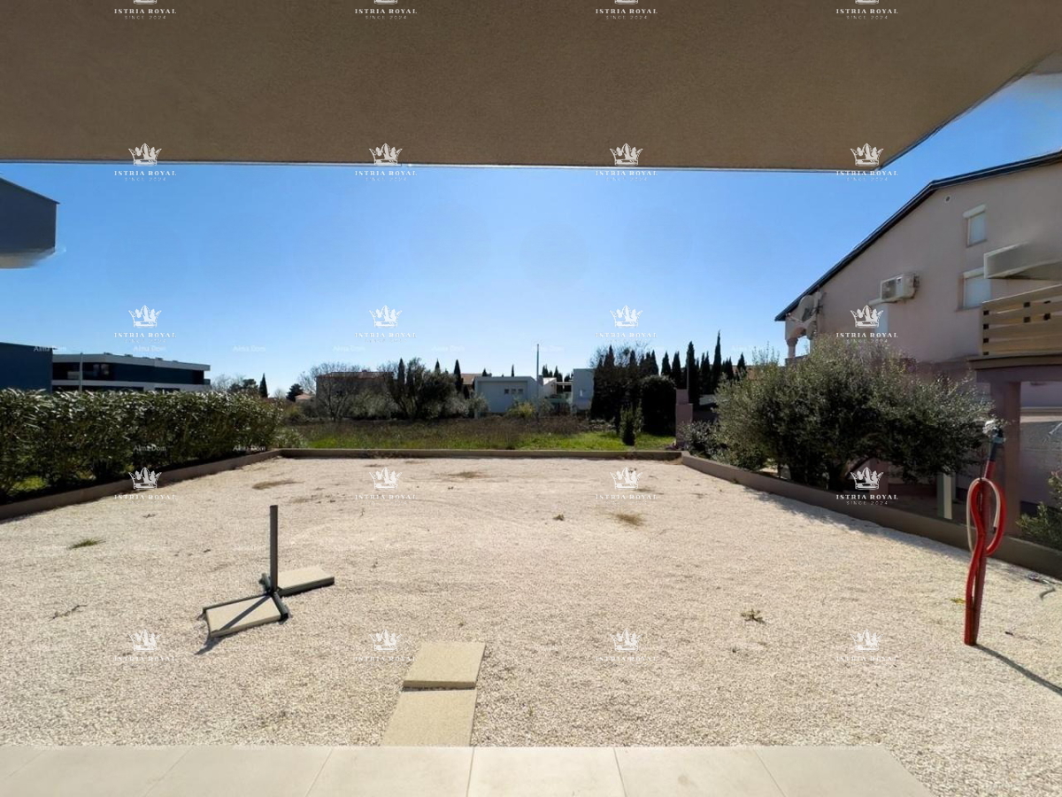 Istria - Pula - VENDITA APPARTAMENTO CON GIARDINO A MEDULIN – 2SS+DB, 55 m² + GRANDE AREA ESTERNA 200 m²