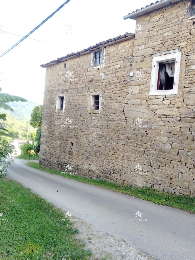 Istra, Senj, vecchia casa istriana di 65m2, da ristrutturare