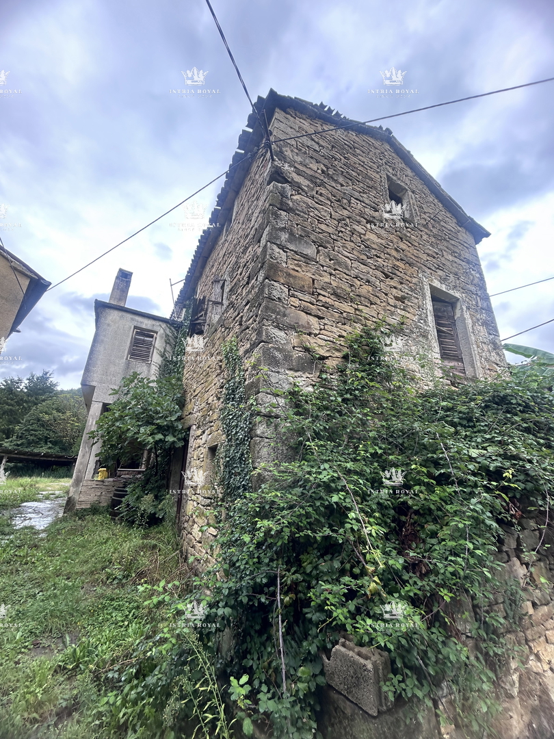 ISTRA – SENJ (OPRTALJ) – VENDITA DI VECCHIA CASA IN PIETRA ISTRIANA CON VISTA – 90m², DA RISTRUTTURARE.