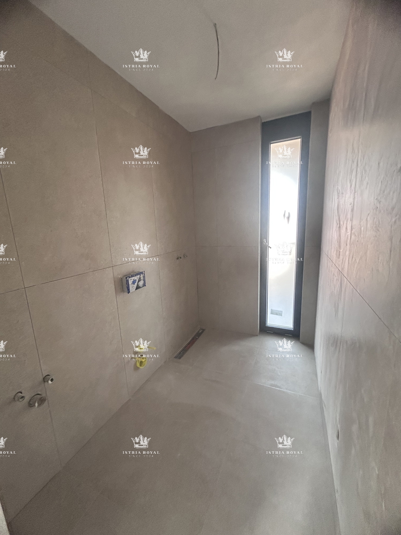 Vendita Appartamento a Umago - 2 Camere da Letto + Soggiorno, Terrazza 14m², Giardino 39m² - Ideale per Famiglia o Affitto Turistico