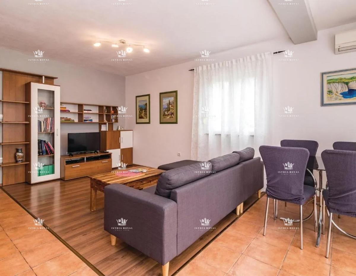 Casa con piscina in vendita – Pola, Škatari