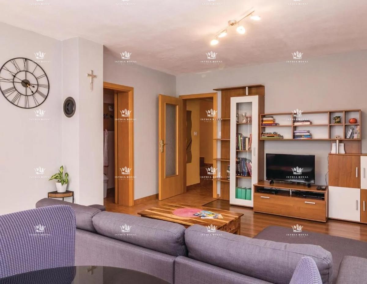 Casa con piscina in vendita – Pola, Škatari