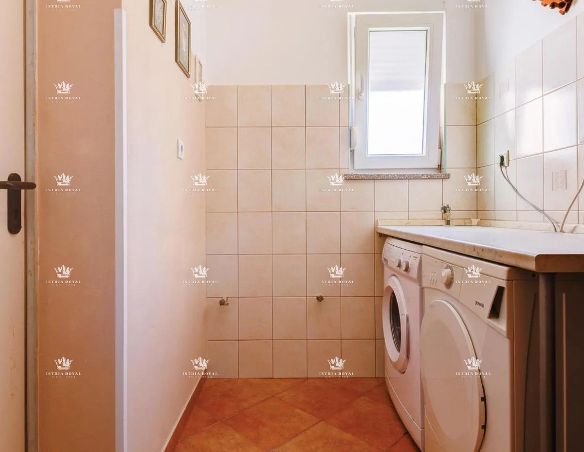 Casa con piscina in vendita – Pola, Škatari