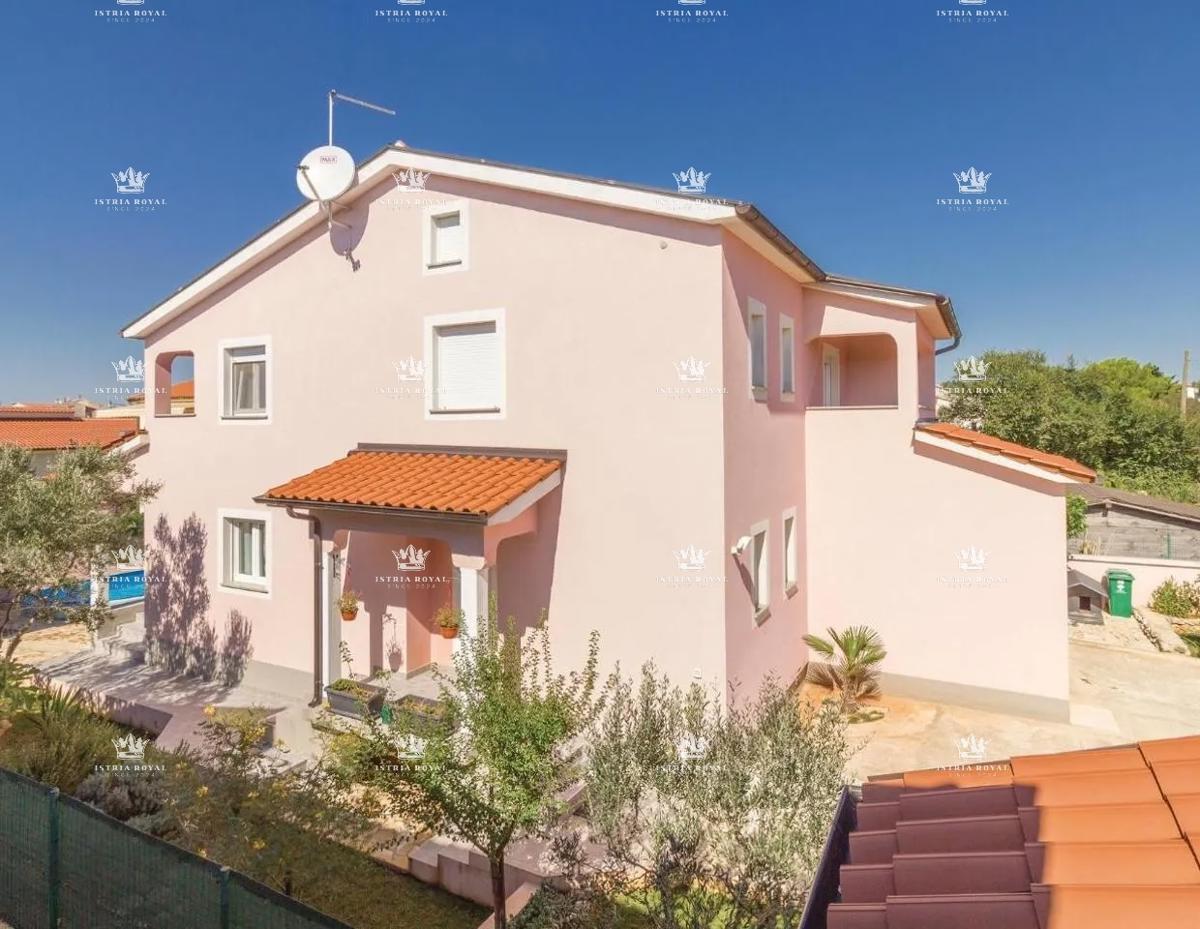 Casa con piscina in vendita – Pola, Škatari