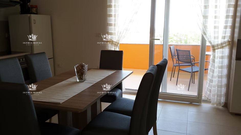  VENDESI CASA CON DUE UNITÀ ABITATIVE + CORTILE – TOTALE 136,78 m²! ISTRIA, LIŽNJAN, PULA