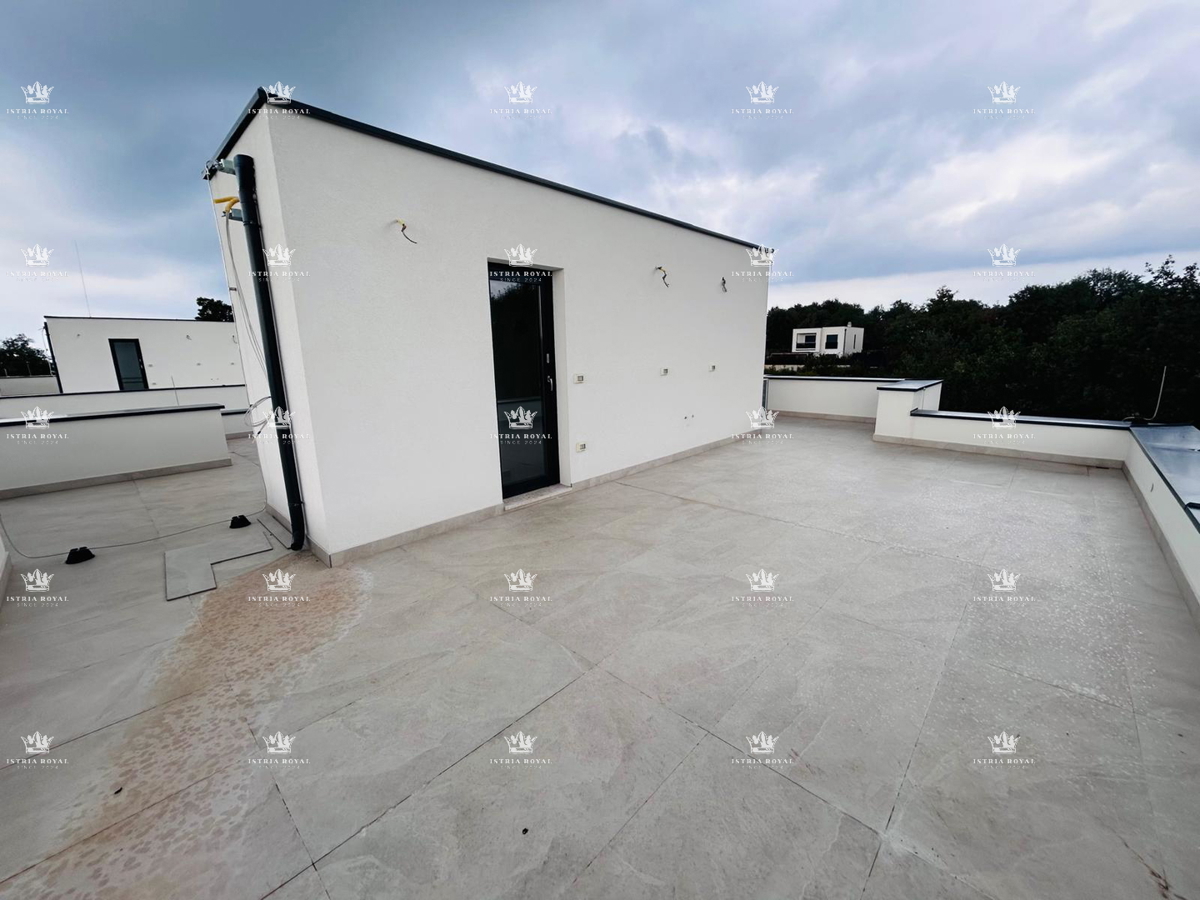 Istria, Carigador, DUPLEX 118m2, 3 camere da letto + soggiorno, 300 m dal mare, vista mare