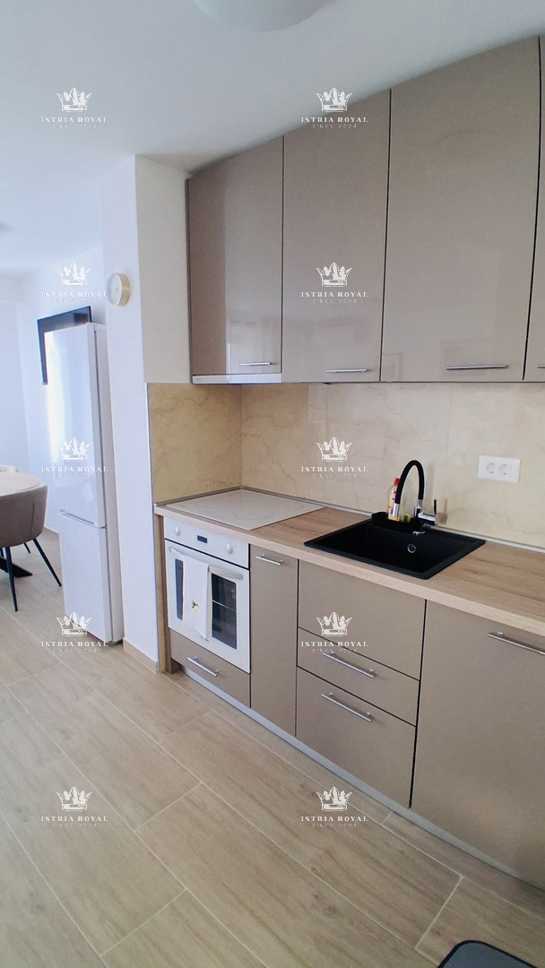 Istra, Červar Porat, appartamento 40,6 m², 2° piano, 1 camera da letto + soggiorno con angolo cottura