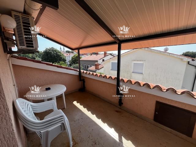 Istra, Medulin, centro, vendita di una casa con quattro appartamenti, investimento turistico, vicinanza al mare.