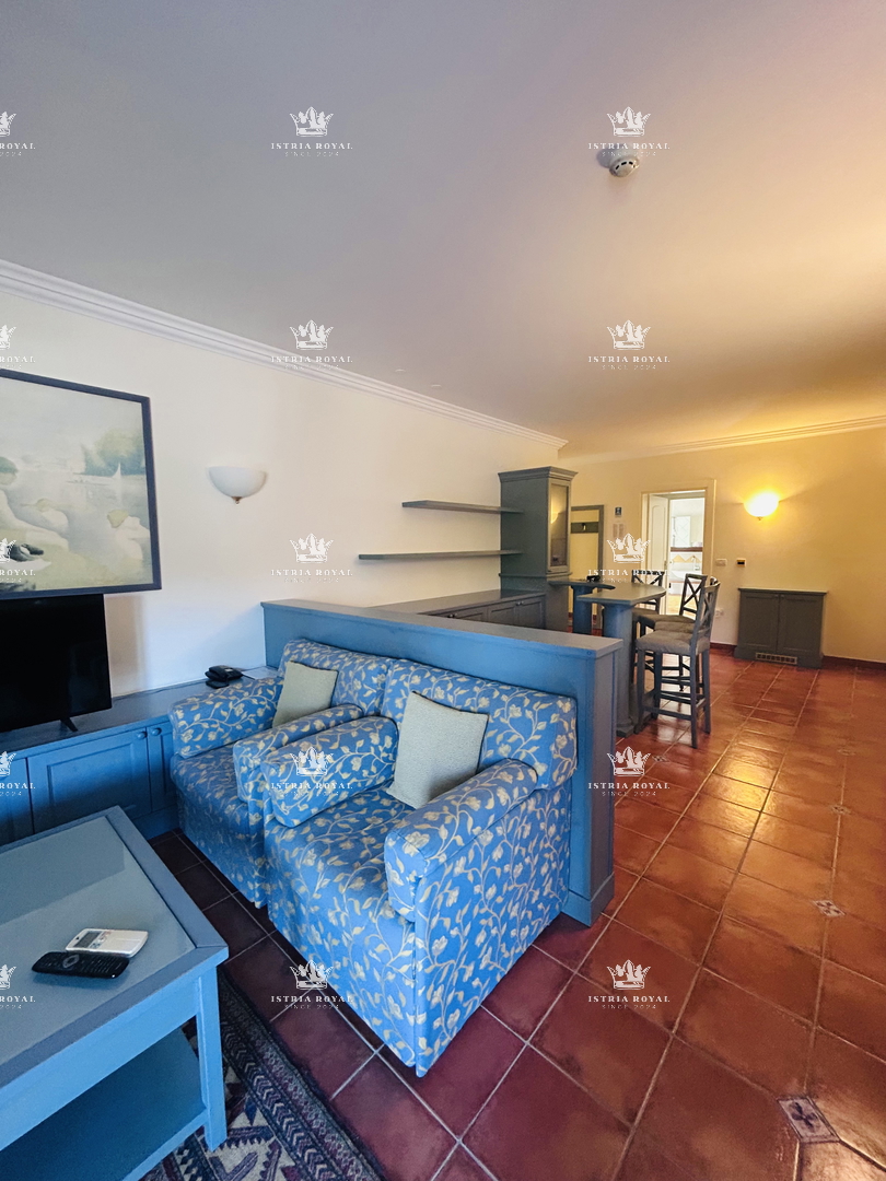 LUSSUOSO APPARTAMENTO VICINO AL MARE – CRVENI VRH, SAVUDRIJA (116 m², 2CAMERE + SOGGIORNO, TERRAZZA, VISTA MARE)