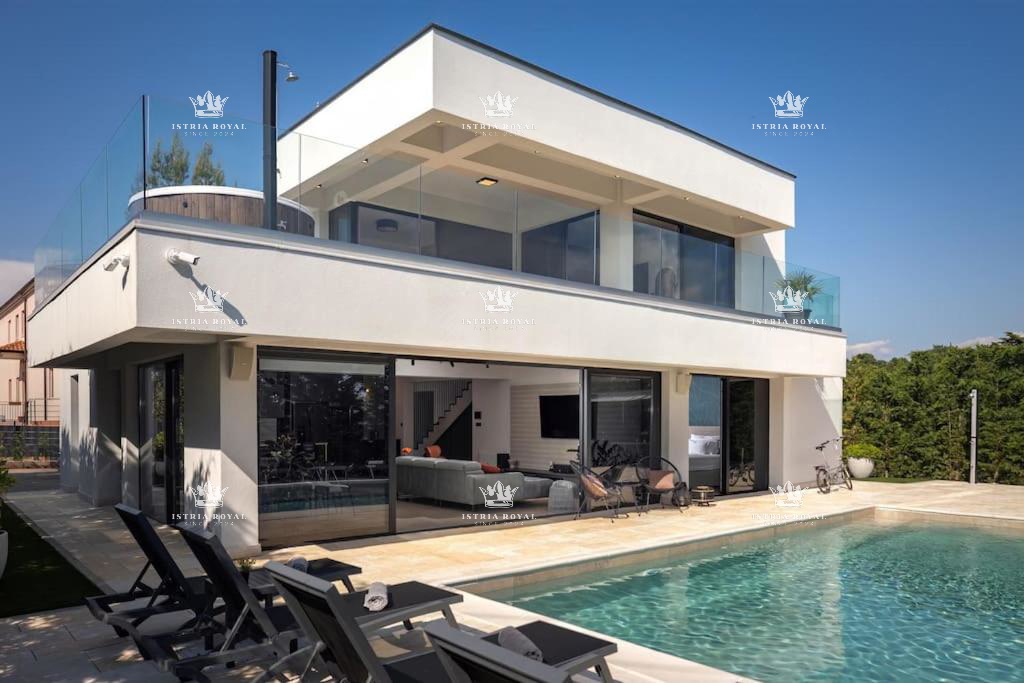 ISTRA, UMAG, OKOLICA, SMART HOME VILLA CON PISCINA RISCALDATA.