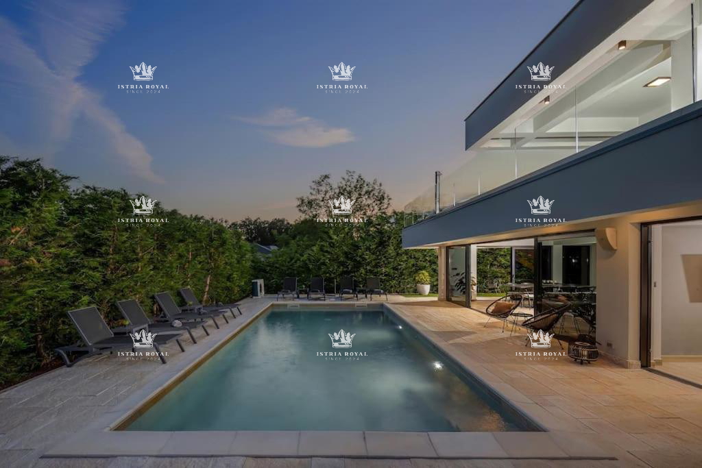 ISTRA, UMAG, OKOLICA, SMART HOME VILLA CON PISCINA RISCALDATA.