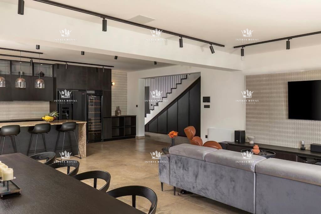 ISTRA, UMAG, OKOLICA, SMART HOME VILLA CON PISCINA RISCALDATA.