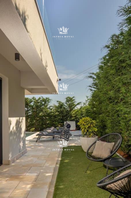 ISTRA, UMAG, OKOLICA, SMART HOME VILLA CON PISCINA RISCALDATA.