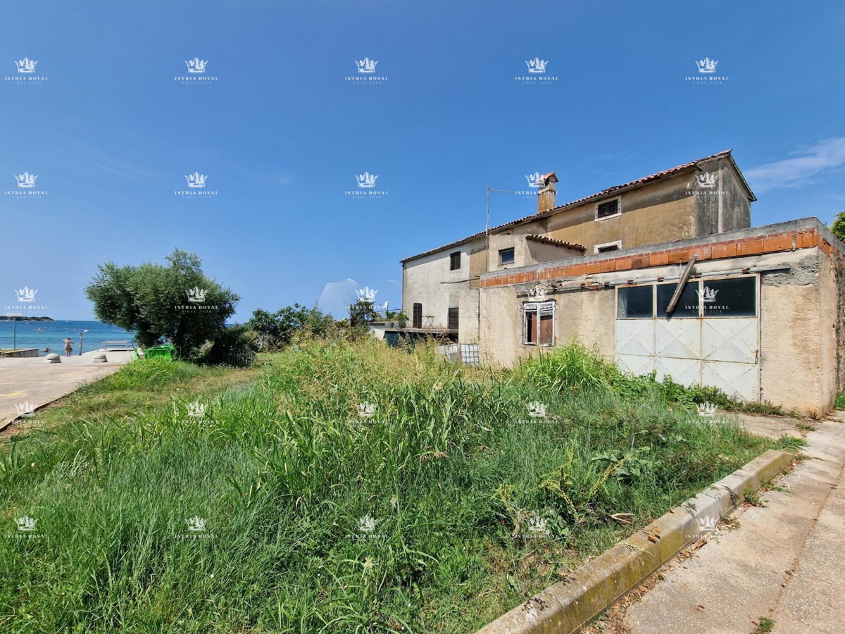 ISTRIA, VENDITA DI UNA DOPPIA CASA IN PIETRA AL PRIMO RIFLESSO DEL MARE – DINTORNI DI NOVIGRAD.