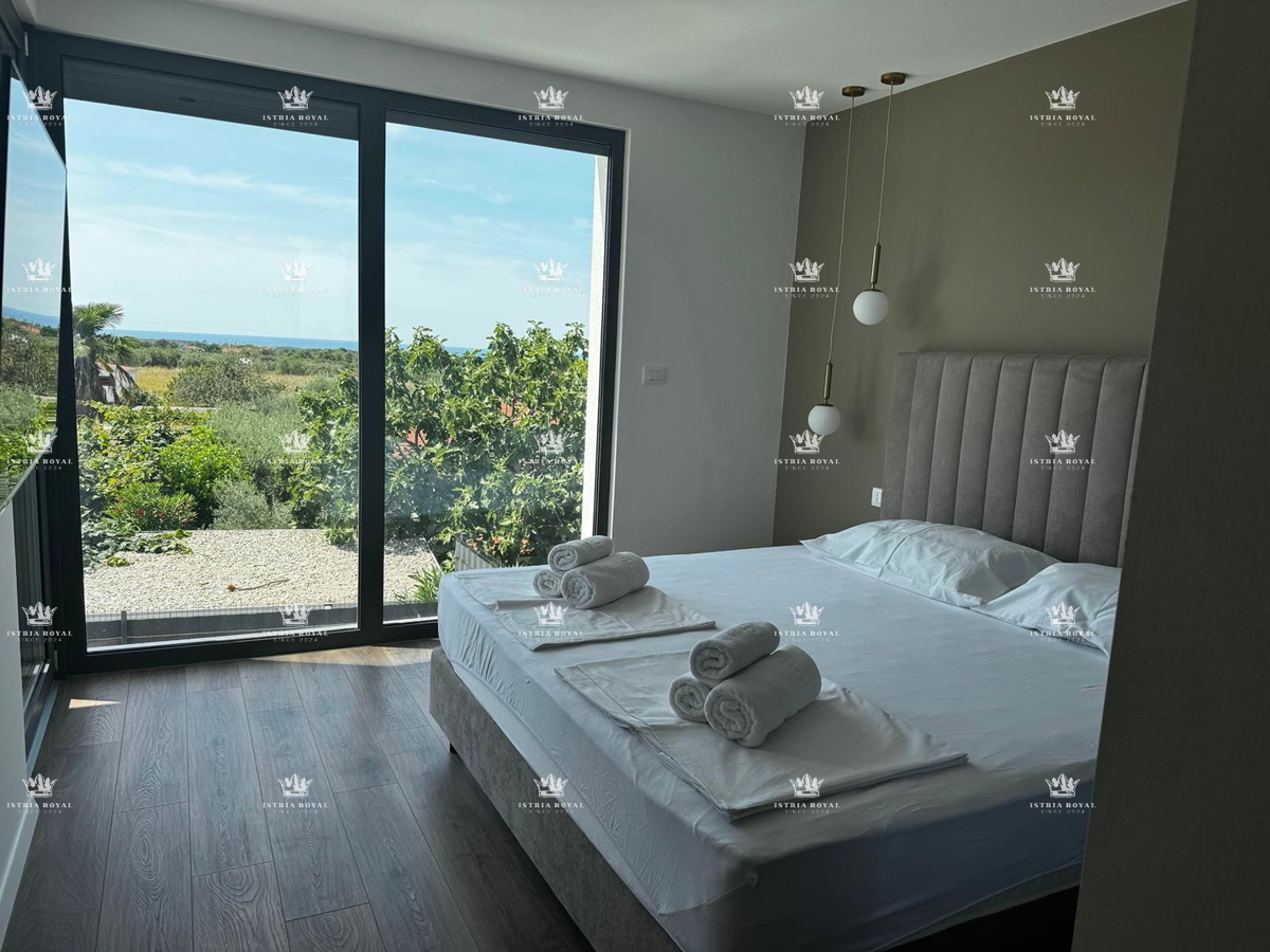 Istria, Parenzo, Nova Vas, appartamento 96m2, jacuzzi, vista mare, 3 camere da letto + soggiorno, lussuoso