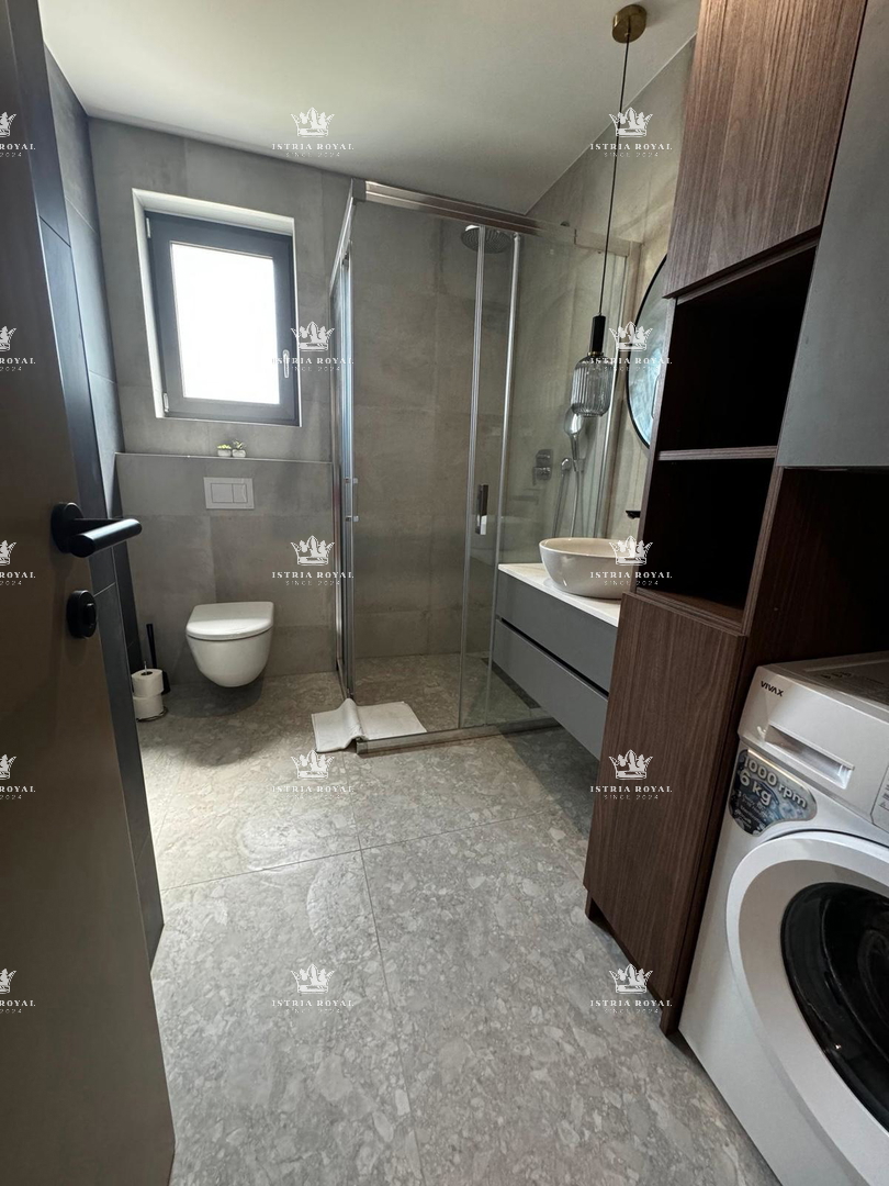 Istria, Parenzo, Nova Vas, appartamento 96m2, jacuzzi, vista mare, 3 camere da letto + soggiorno, lussuoso