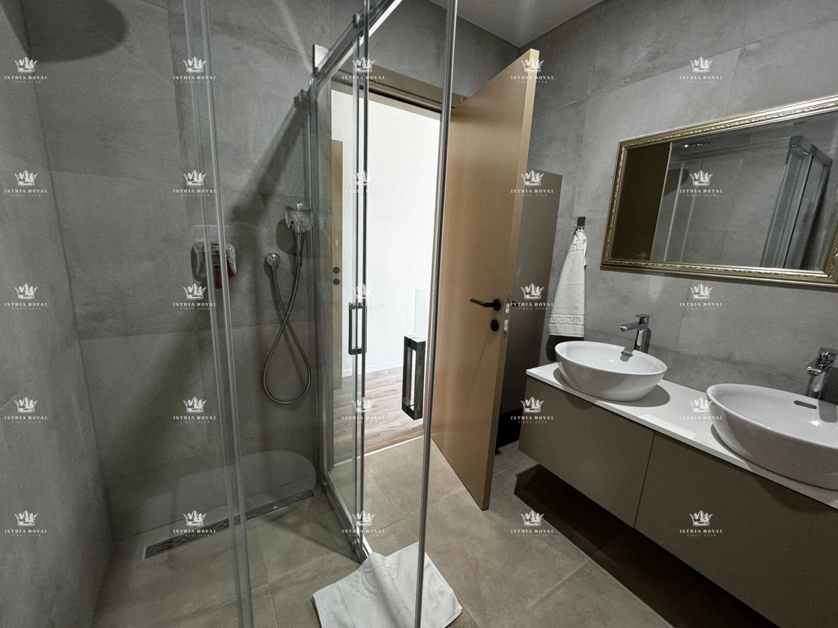 Istria, Parenzo, Nova Vas, appartamento 96m2, jacuzzi, vista mare, 3 camere da letto + soggiorno, lussuoso