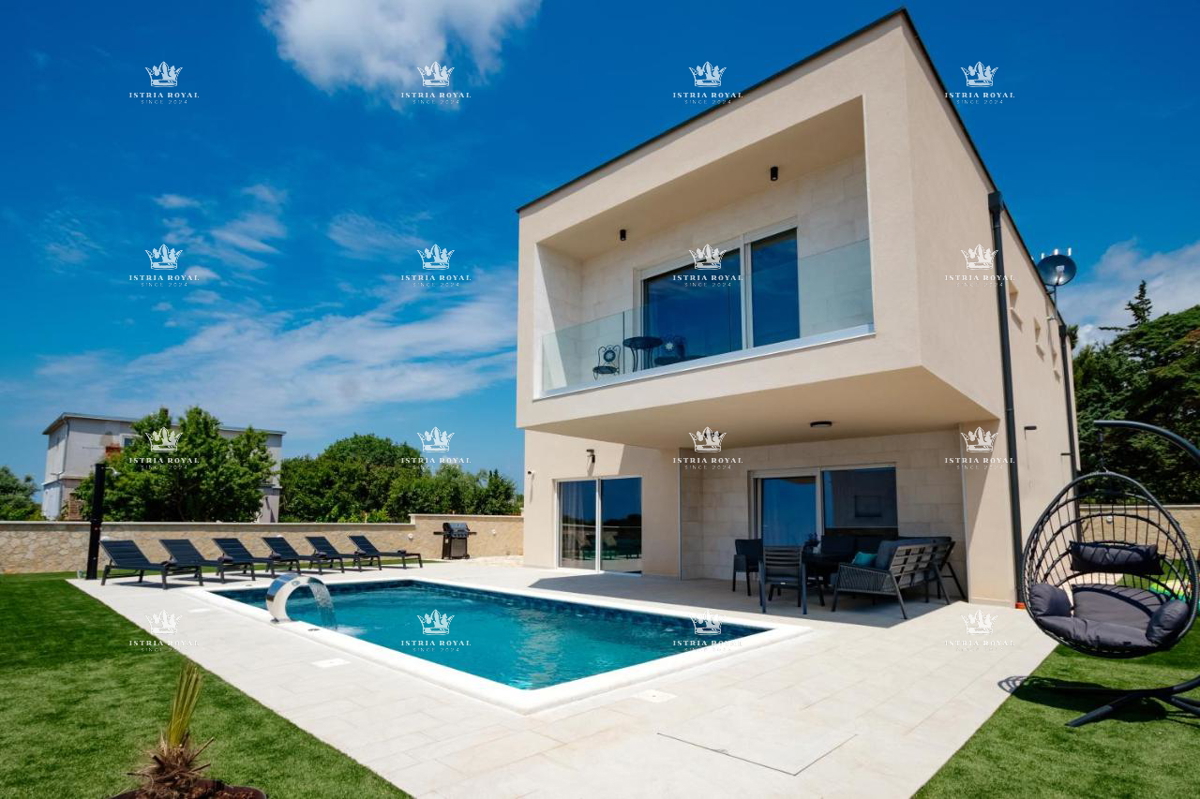 Villa di lusso con piscina in vendita – Pola, nuova costruzione, Istria.