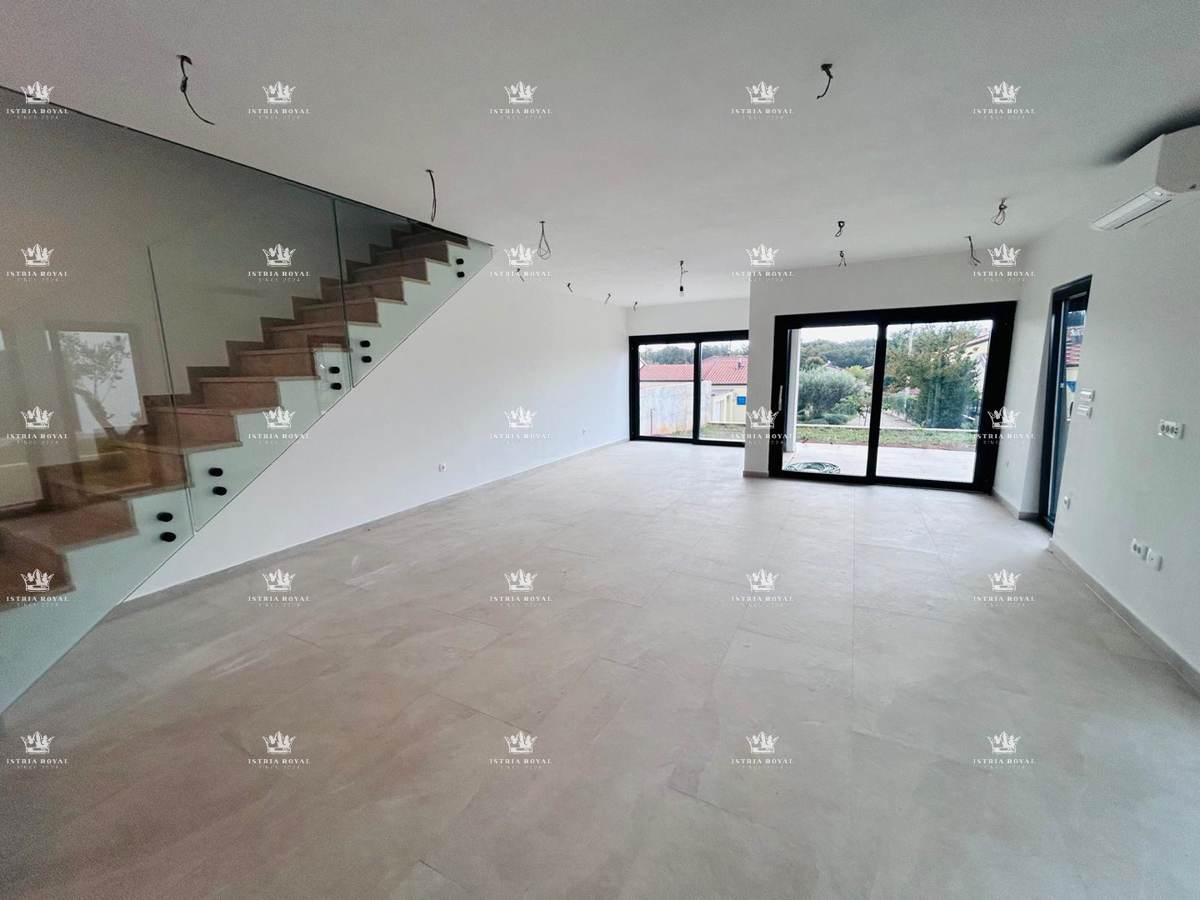 VENDITA, ISTRIA, CARIGADOR, DUPLEX, 118 M2, 3 CAMERE DA LETTO, 300 M DAL MARE, VISTA MARE