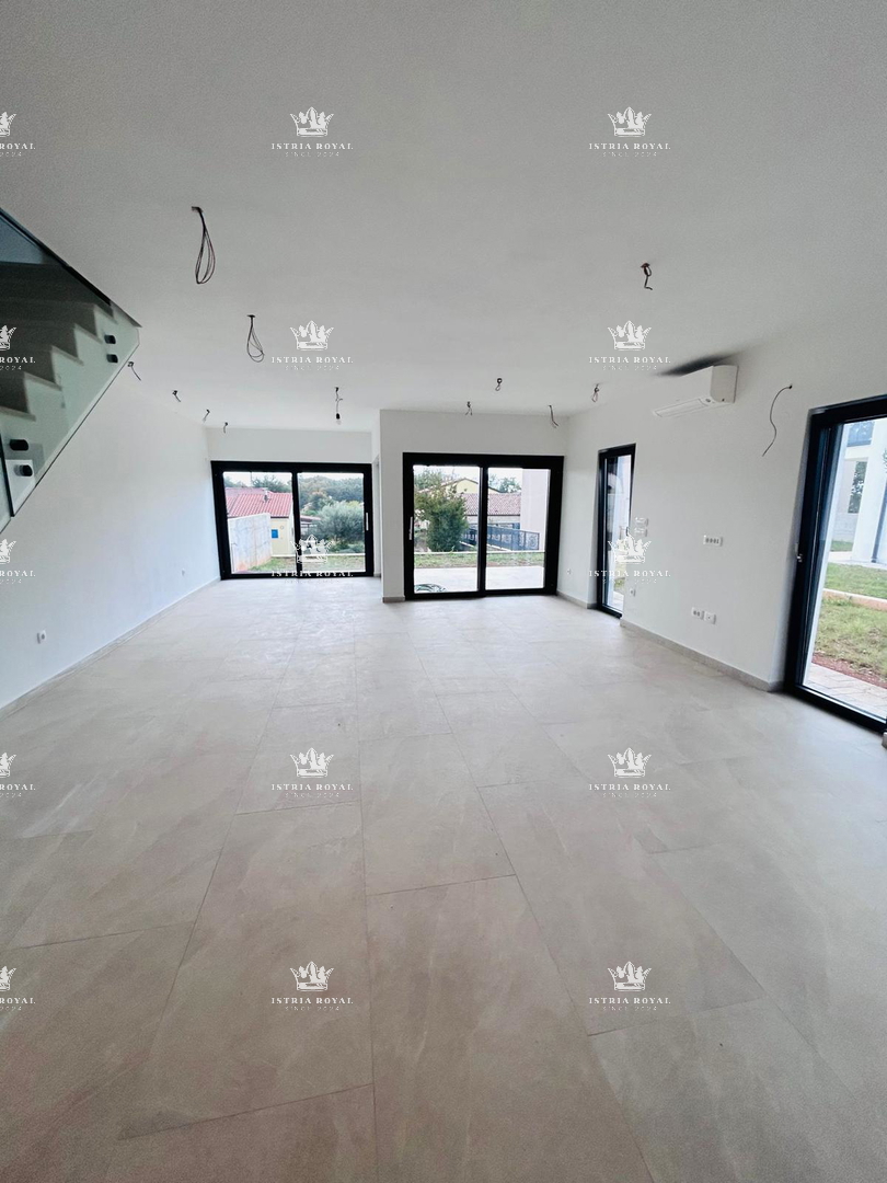 VENDITA, ISTRIA, CARIGADOR, DUPLEX, 118 M2, 3 CAMERE DA LETTO, 300 M DAL MARE, VISTA MARE