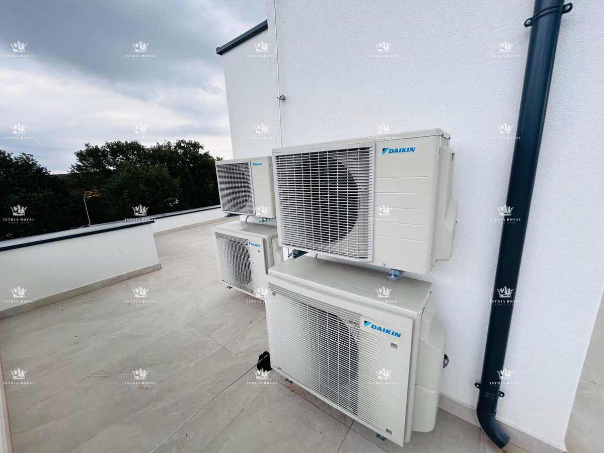 VENDITA, ISTRIA, CARIGADOR, DUPLEX, 118 M2, 3 CAMERE DA LETTO, 300 M DAL MARE, VISTA MARE