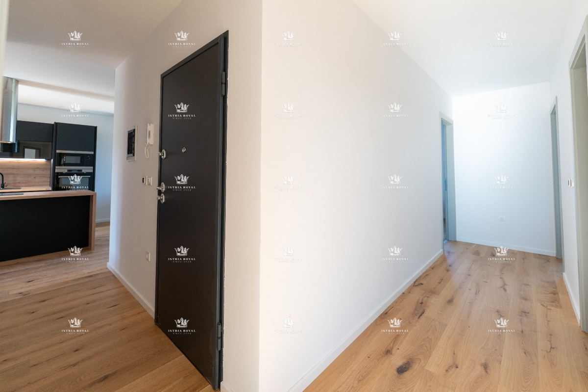 Istra, Pula, appartamento 118m2, 3 camere da letto + soggiorno, 2 posti auto, 2 grandi terrazze