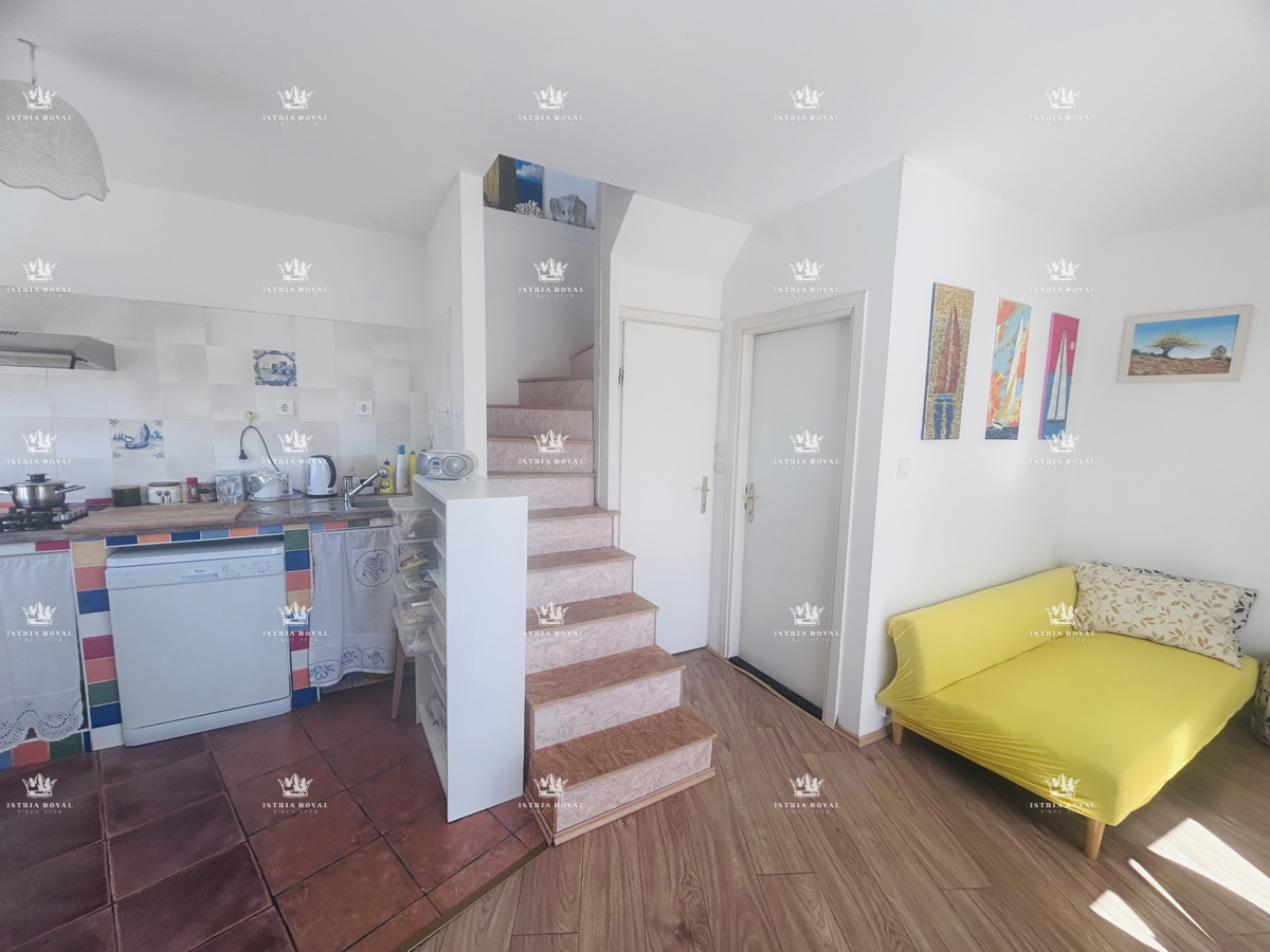 Istra, Brtonigla, appartamento 102,19 m², 2 camere da letto + soggiorno, terrazza, vista mare