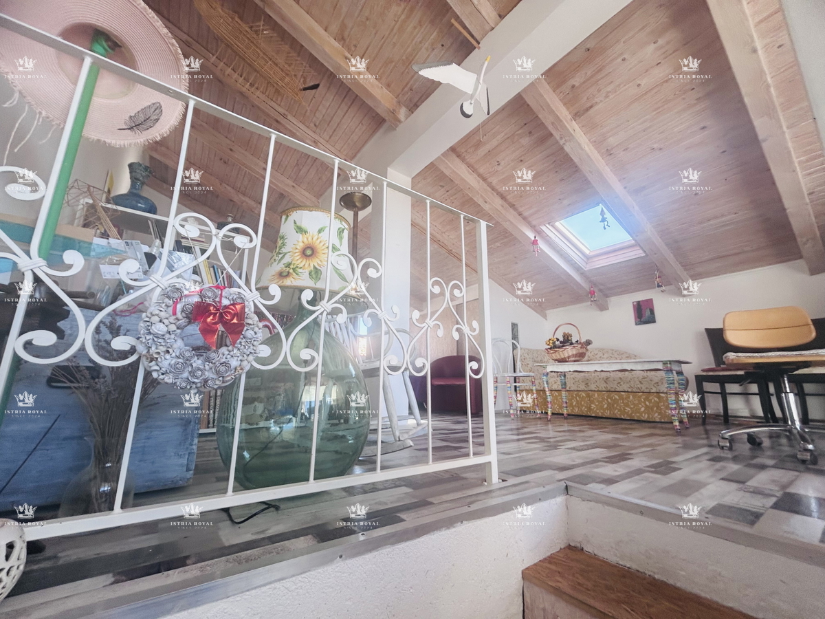 Istra, Brtonigla, appartamento 102,19 m², 2 camere da letto + soggiorno, terrazza, vista mare