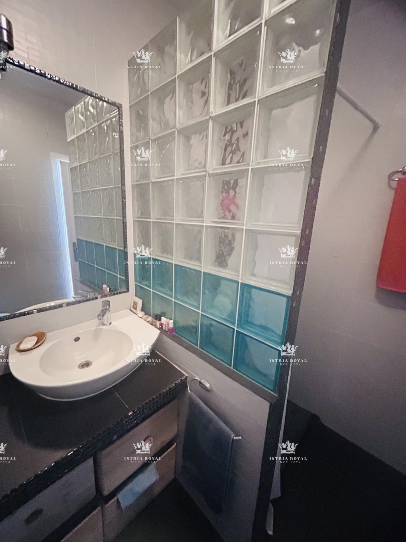 Istra, Brtonigla, appartamento 102,19 m², 2 camere da letto + soggiorno, terrazza, vista mare