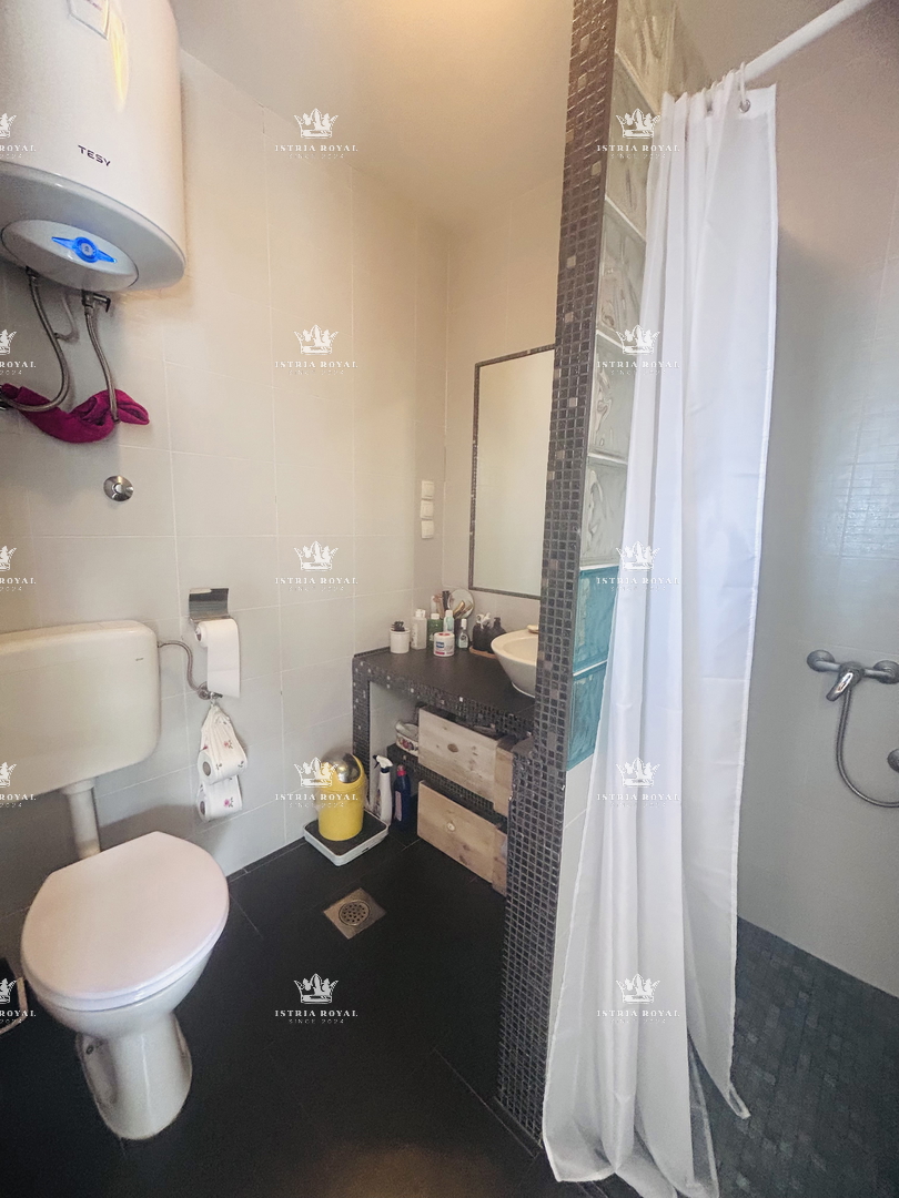 Istra, Brtonigla, appartamento 102,19 m², 2 camere da letto + soggiorno, terrazza, vista mare