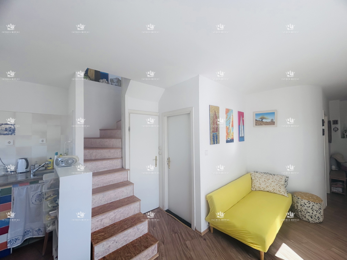 Istra, Brtonigla, appartamento 102,19 m², 2 camere da letto + soggiorno, terrazza, vista mare