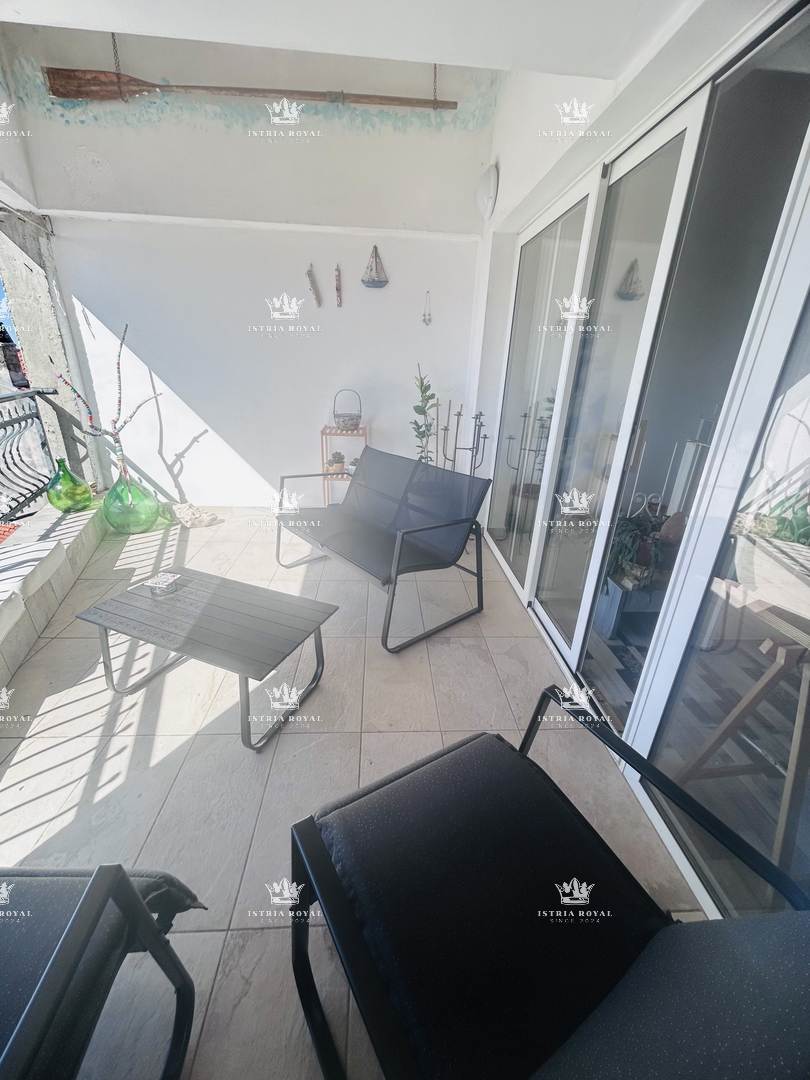 Istra, Brtonigla, appartamento 102,19 m², 2 camere da letto + soggiorno, terrazza, vista mare