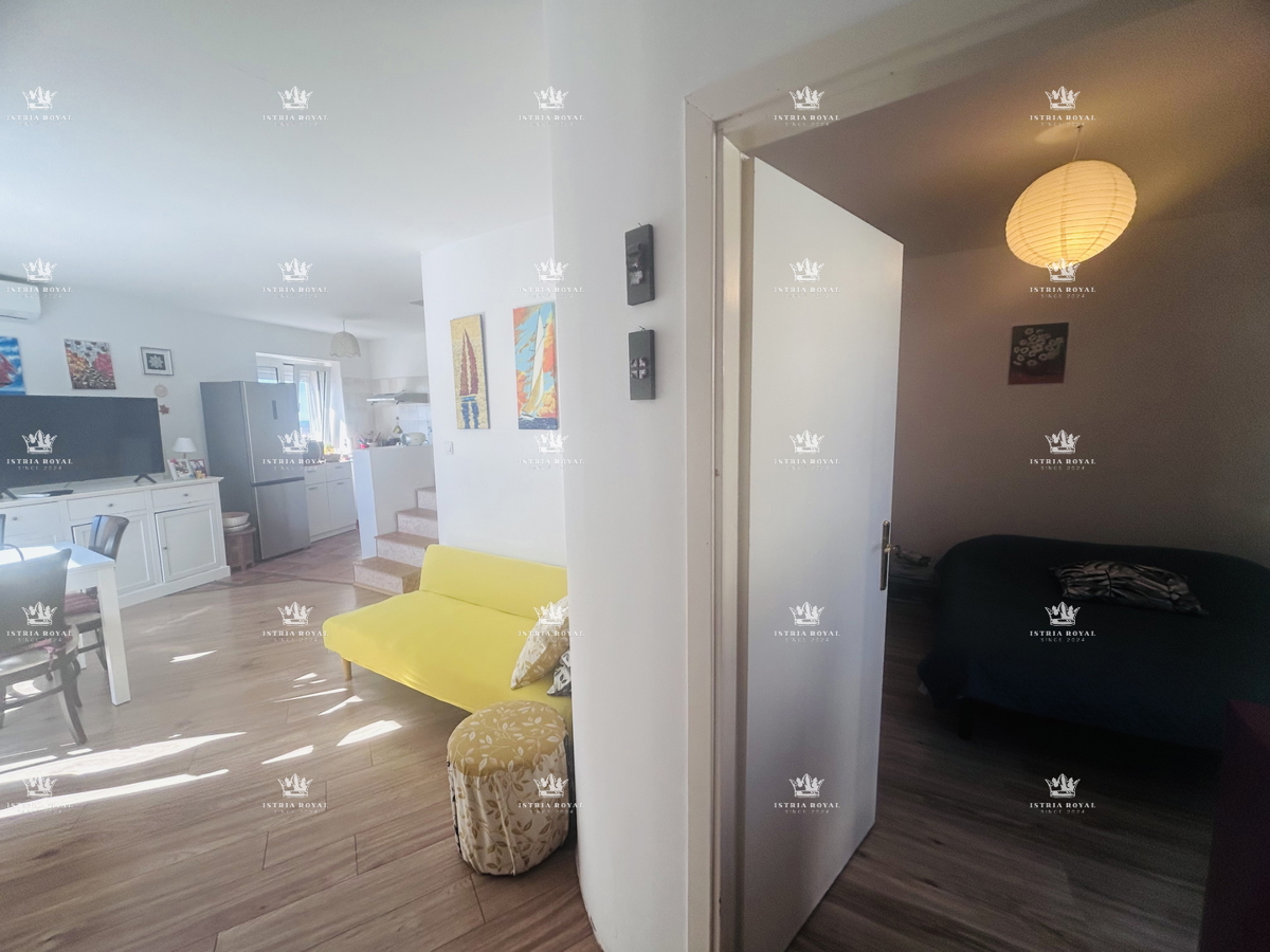 Istra, Brtonigla, appartamento 102,19 m², 2 camere da letto + soggiorno, terrazza, vista mare