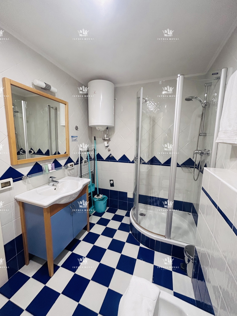 Lussuoso appartamento con vista mare – Crveni Vrh, Savudrija (2 camere da letto, 130m², 100m dal mare)
