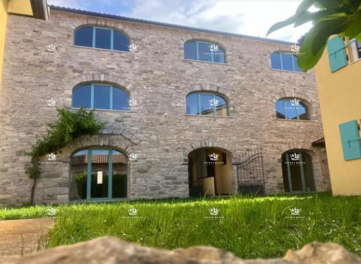 Istra, Buje, Bibali, appartamento 76m2, 2SS+DB, piscina.
