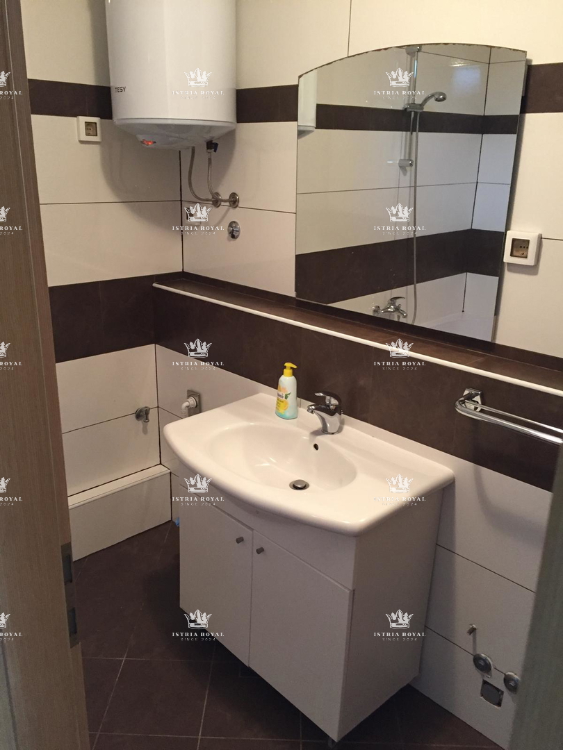 VENDITA APPARTAMENTO A FUNTANA – PIANO TERRA, 2SS+DB, 82 m², 250 m DAL MARE.