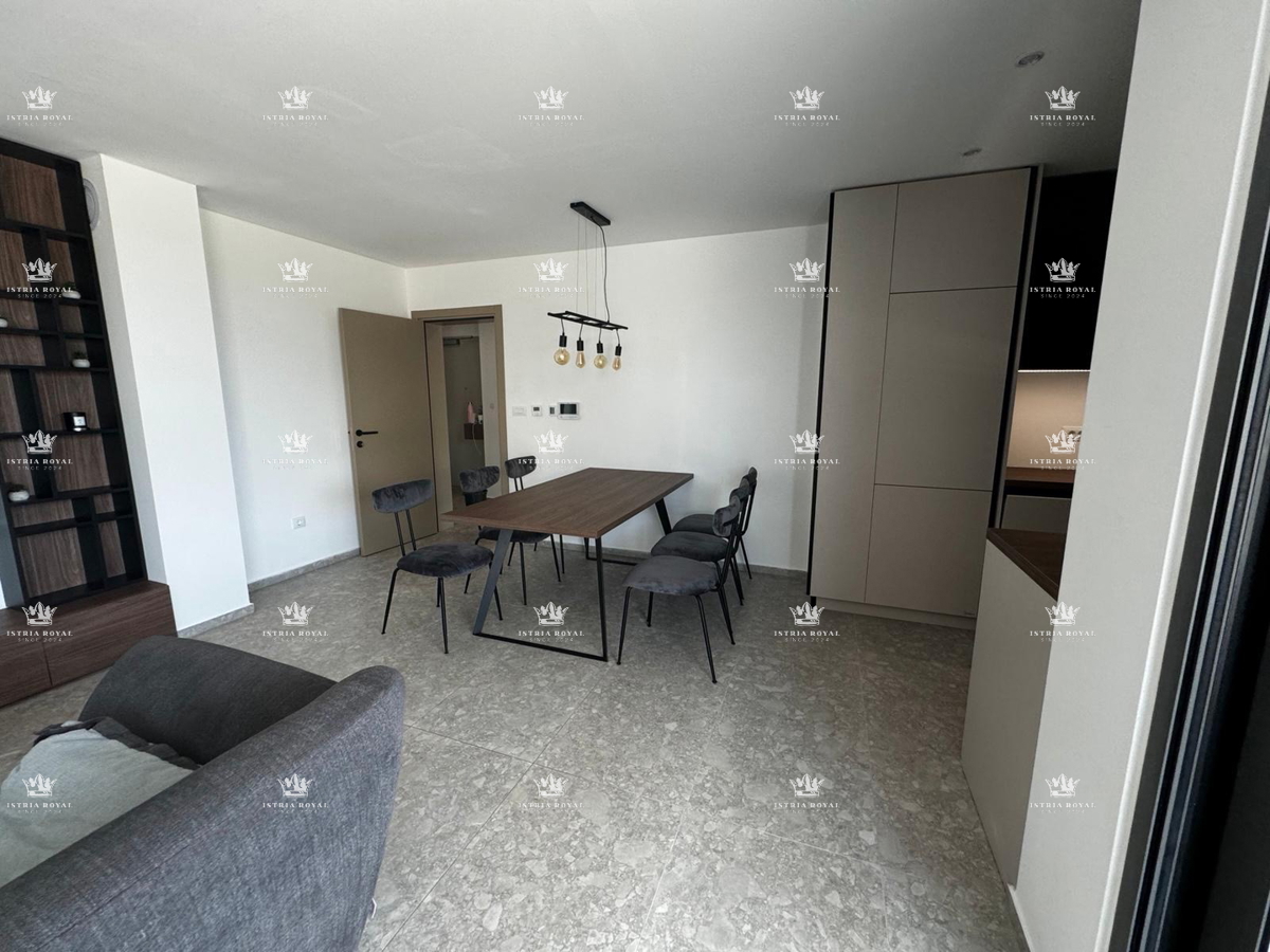 Istria, Poreč, Nova Vas, appartamento 96 m2, piscina privata, 3 camere da letto + soggiorno, nuova costruzione, 2 posti auto, vendita, occasione