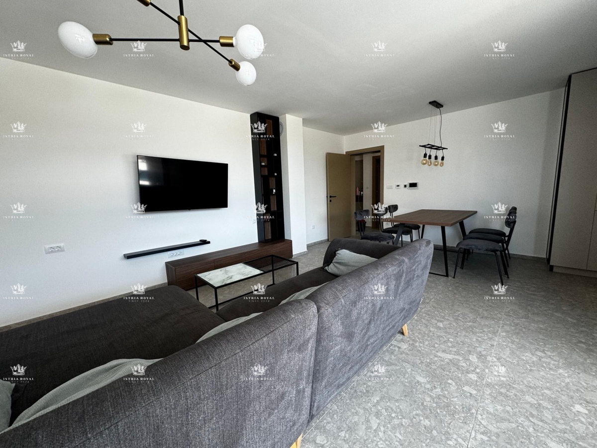 Istria, Poreč, Nova Vas, appartamento 96 m2, piscina privata, 3 camere da letto + soggiorno, nuova costruzione, 2 posti auto, vendita, occasione