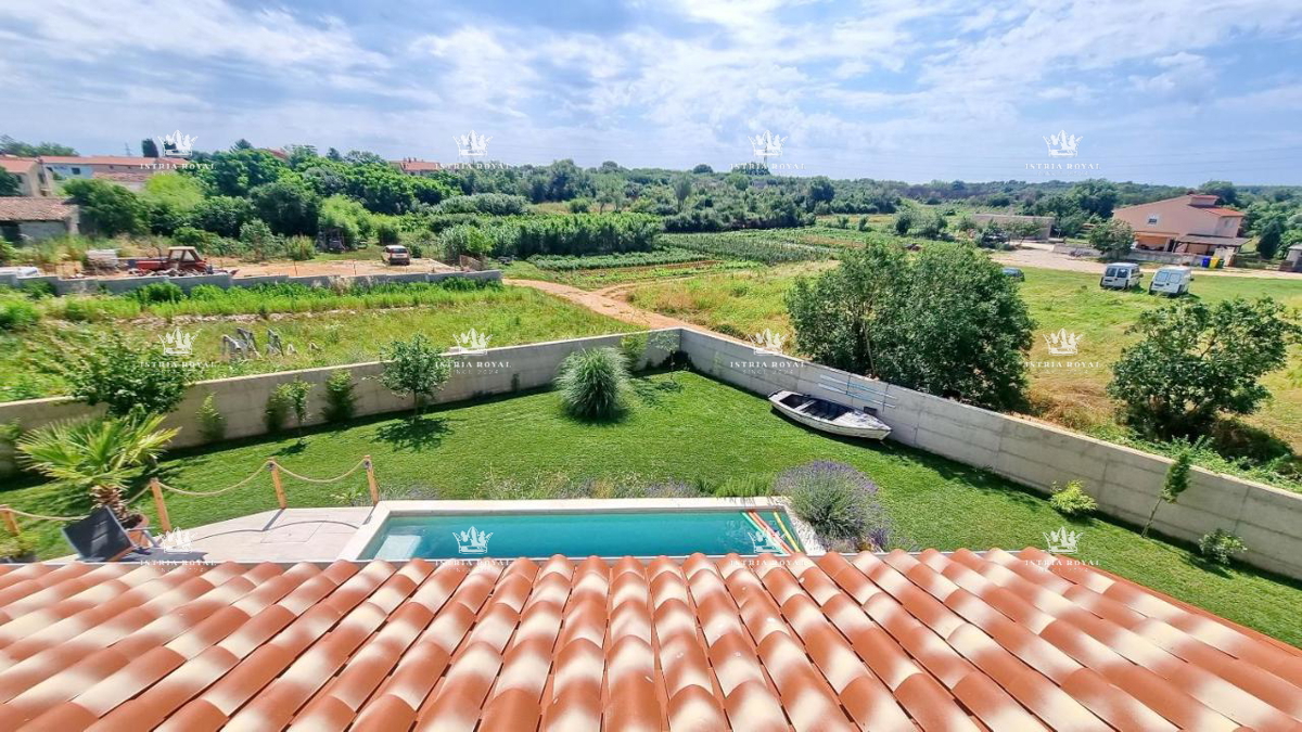 🌿 ISTRIA – PULA – VILLA MODERNA VICINO AL CENTRO, LONTANA DAI COSTI! 🌿