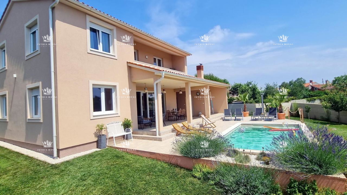 🌿 ISTRIA – PULA – VILLA MODERNA VICINO AL CENTRO, LONTANA DAI COSTI! 🌿