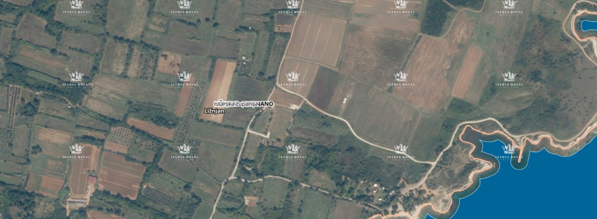 IN VENDITA – TERRENO AGRICOLO CON ULIVETO 3674 m² VICINO AL MARE – LIŽNJAN