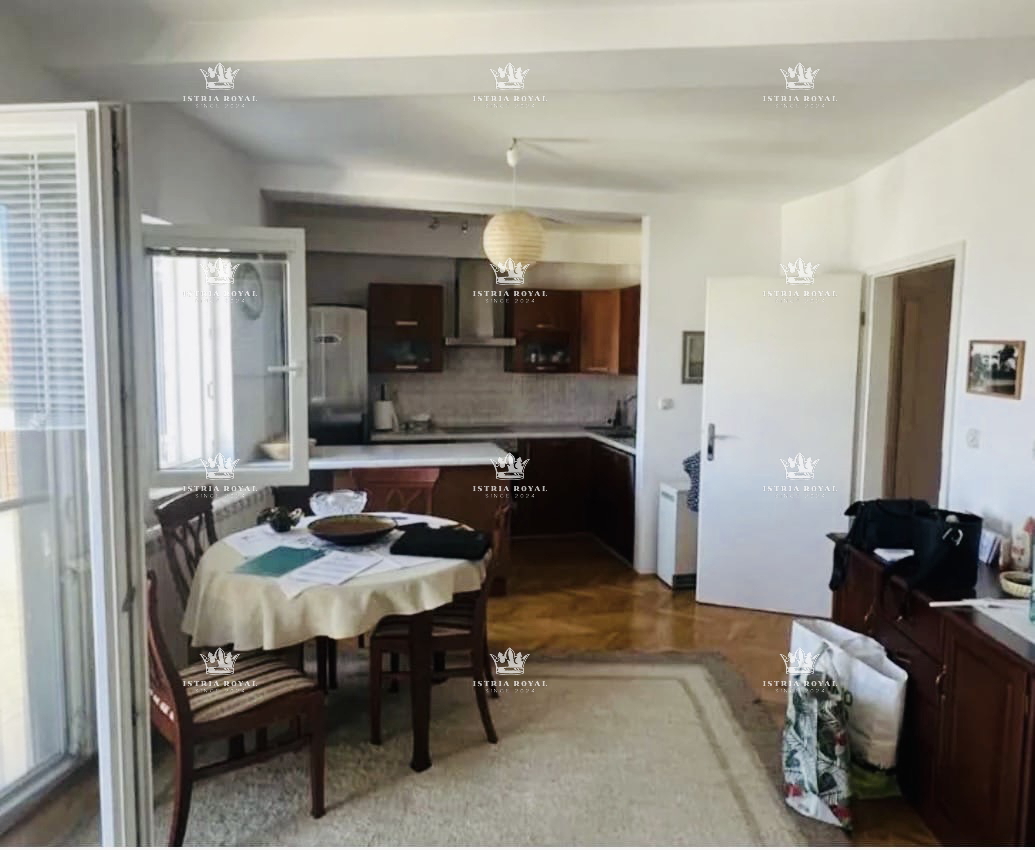 Vendita appartamento Rovigno – 68 m², 2 camere da letto, vista mare, 80 m dal mare | Istria