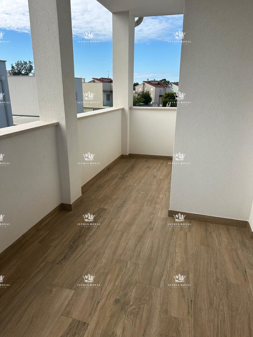 Istria, Karigador, duplex 118 m2, 2 camere da letto + soggiorno, 300 m dal mare, vista mare