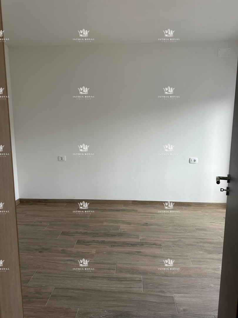 Istria, Karigador, duplex 118 m2, 2 camere da letto + soggiorno, 300 m dal mare, vista mare